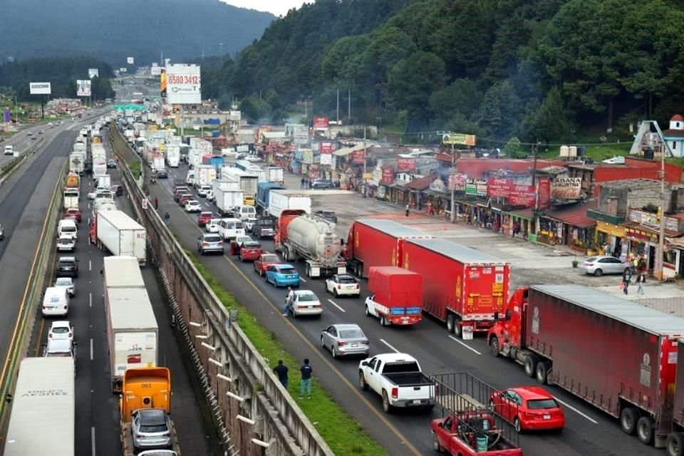 Tren Interurbano enfrenta obstáculos a un día de su inauguración