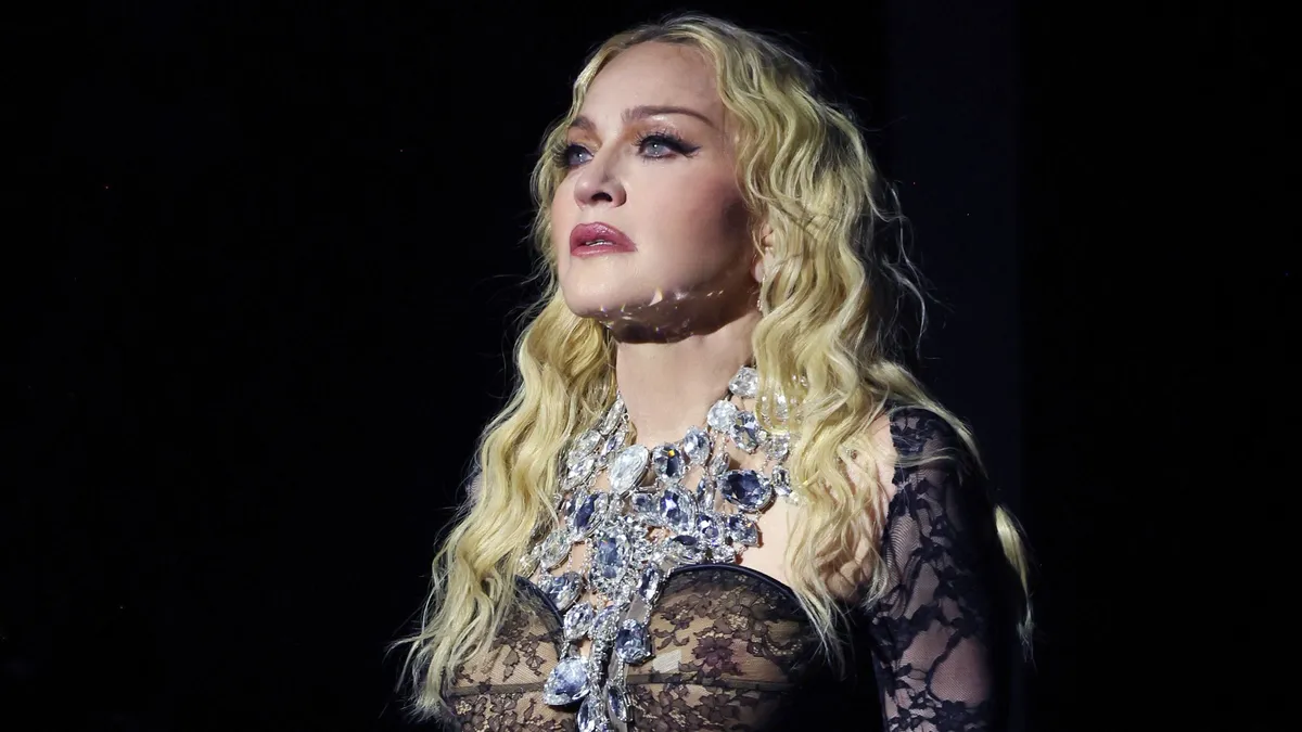 Madonna: La Reina del Pop que Revolucionó la Música y la Feminidad