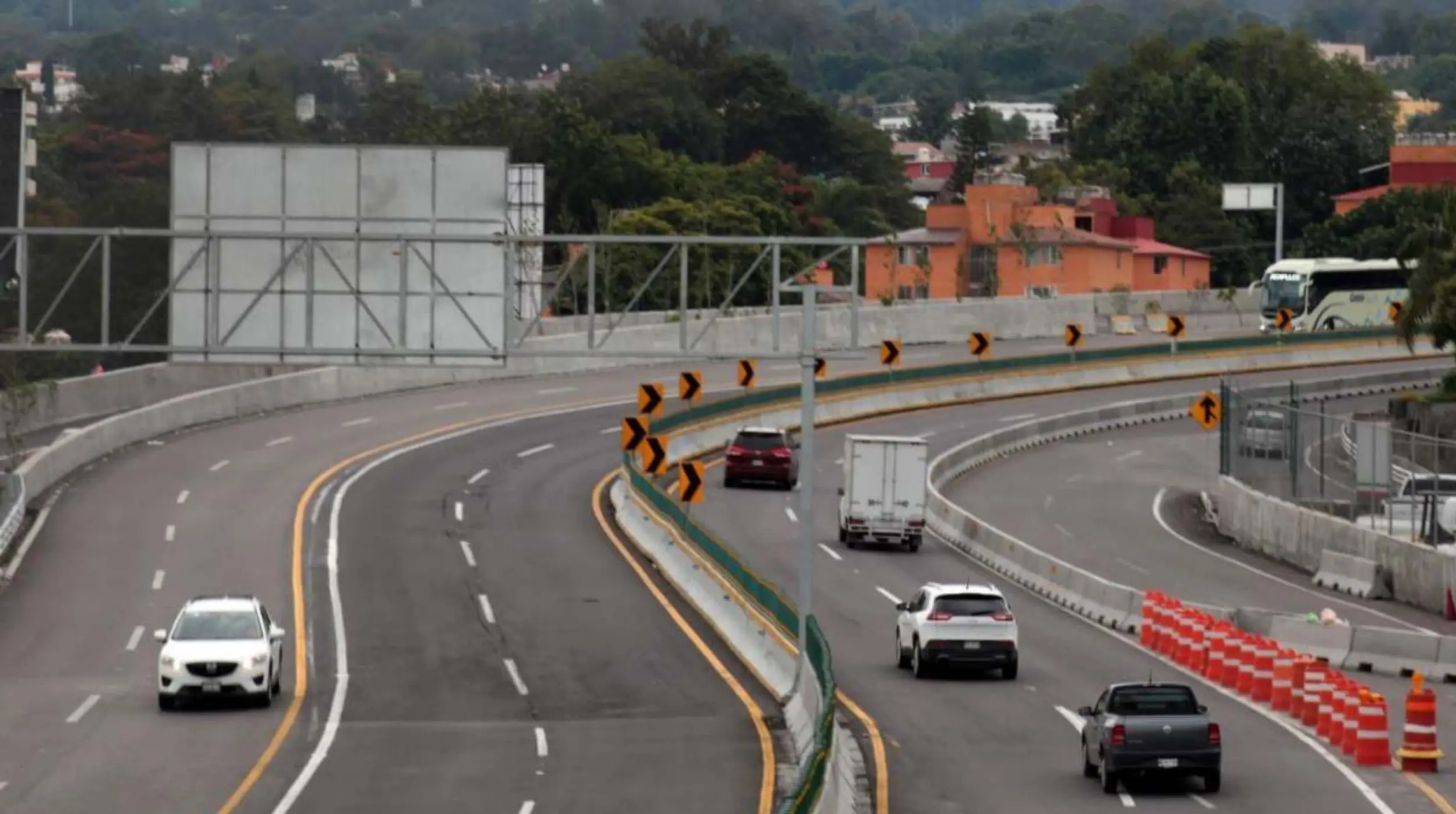 Cierre total en la Autopista México-Cuernavaca por obras en el Entronque “A Cuautla”