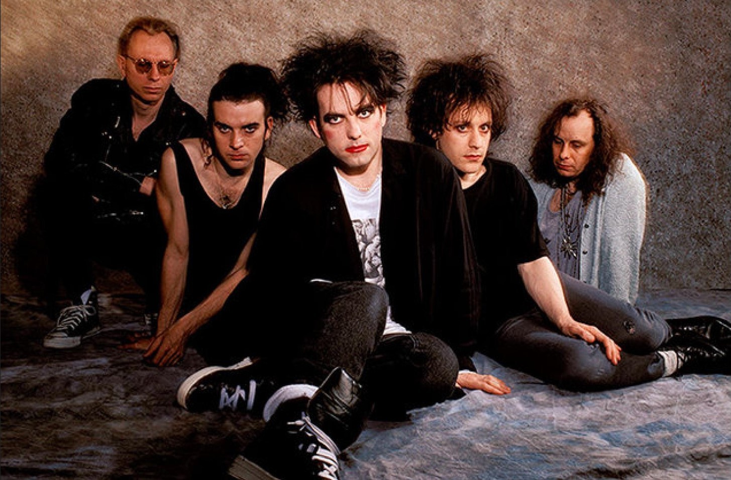 La Historia y el Significado del Nombre de The Cure