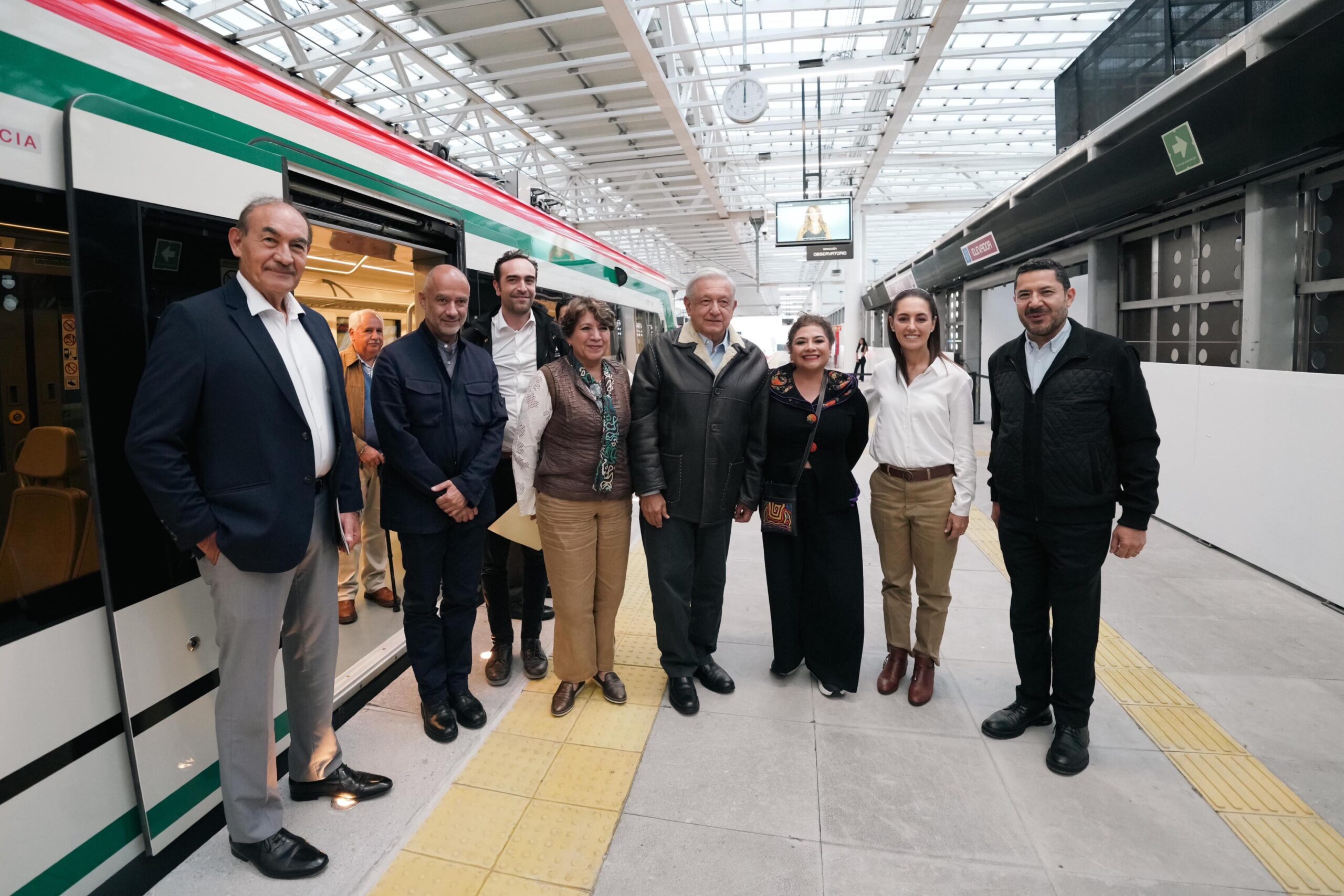 Claudia Sheinbaum Destaca Rescate de Trenes como Emblema de la Cuarta Transformación