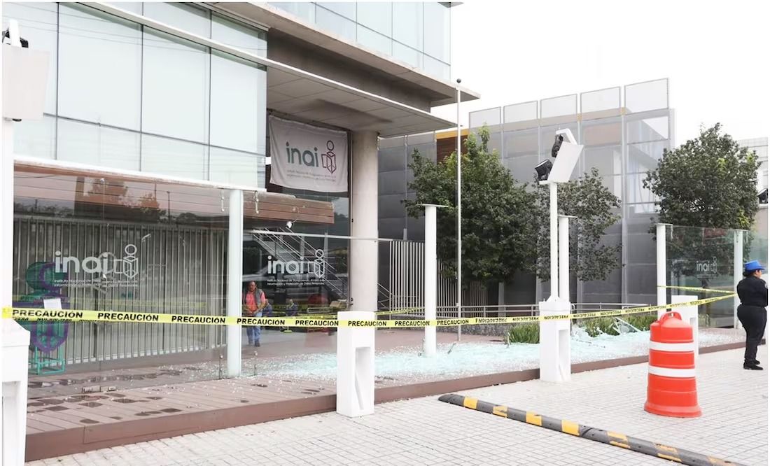 Vandalizan instalaciones del INAI en la CDMX