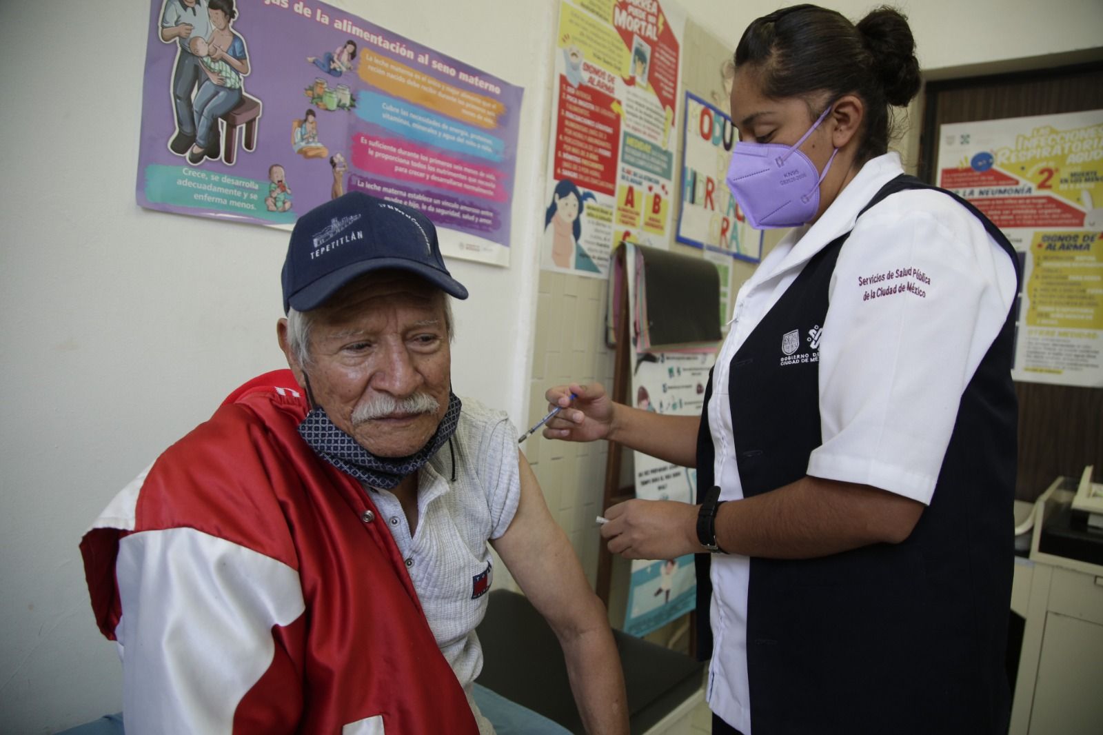 Vacunación contra Influenza y COVID-19: Inicio de la campaña del IMSS para invierno 2024-2025.