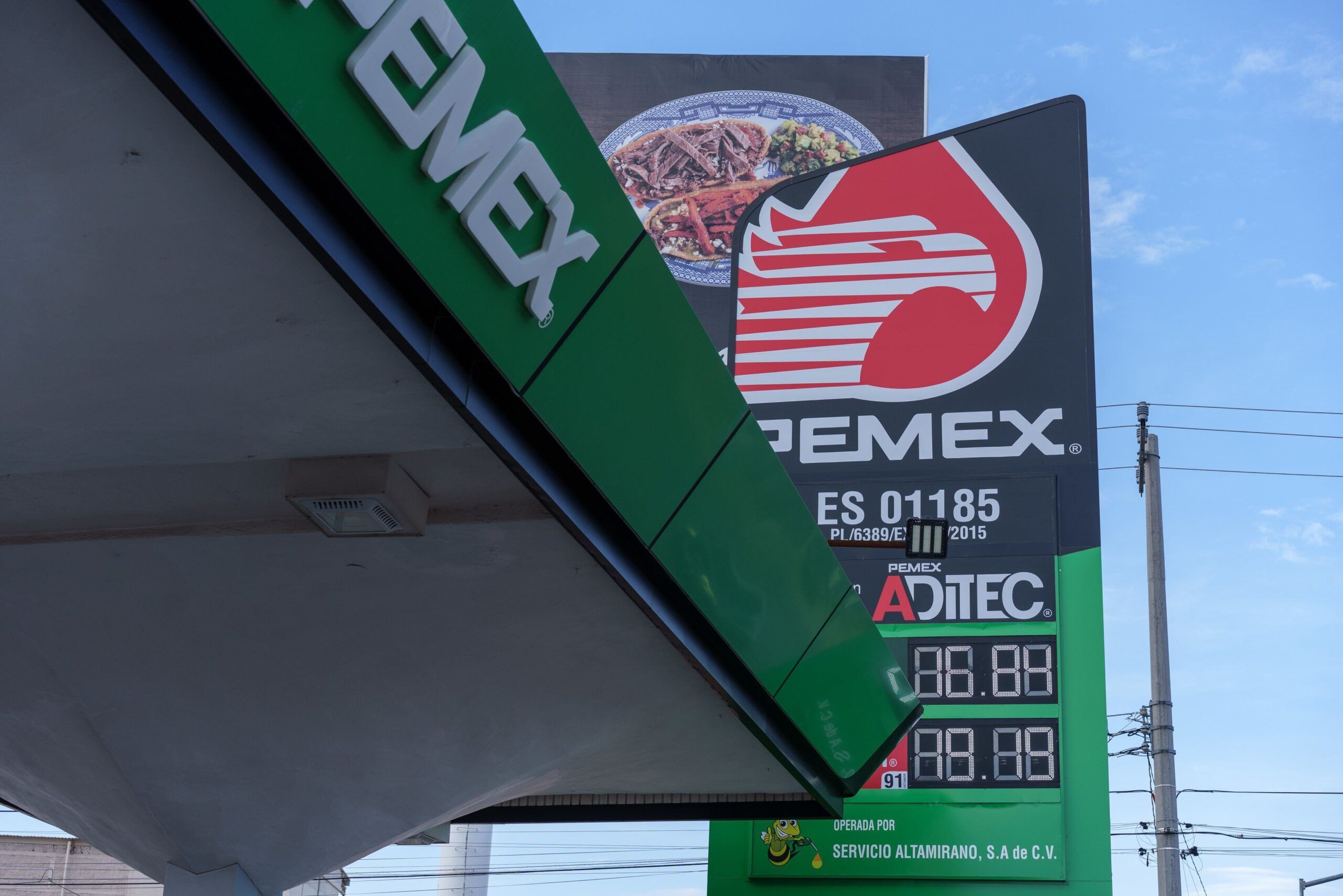 Estrategia Financiera de Pemex Incluye Austeridad y Apoyo Gubernamental