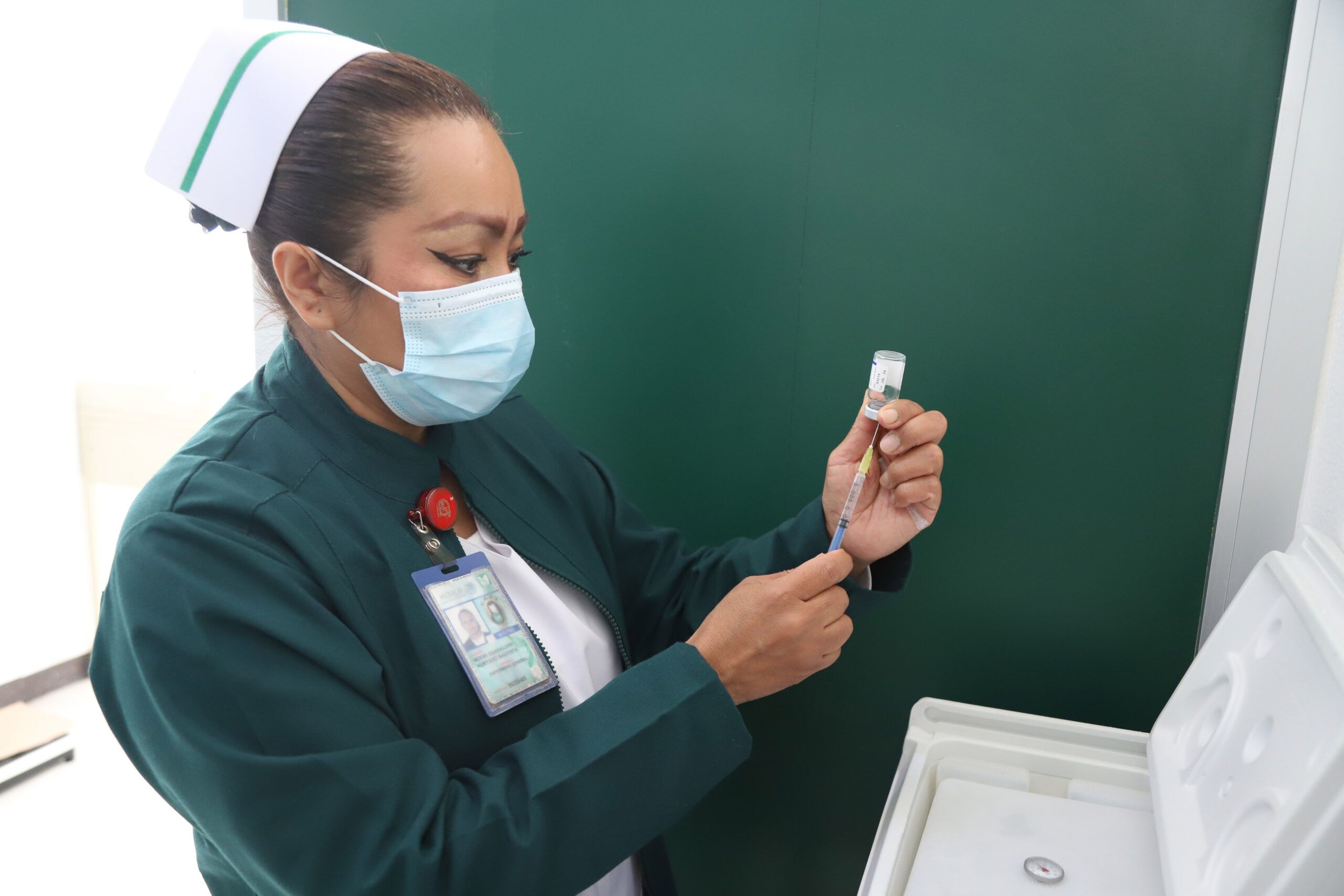 IMSS aplicará más de 20 millones de vacunas contra la influenza y COVID-19 durante la temporada invernal 2024-2025 