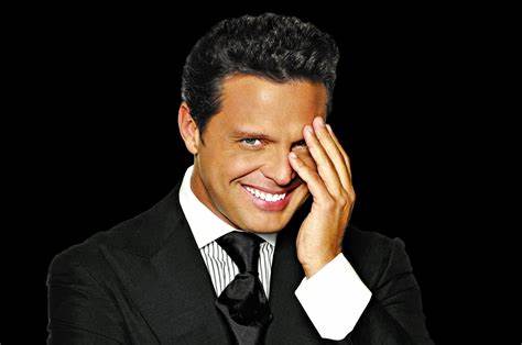 Luis Miguel pospone conciertos en México por motivos de salud