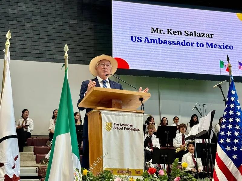 Brinda Sheinbaum esperanza a América del Norte: Ken Salazar