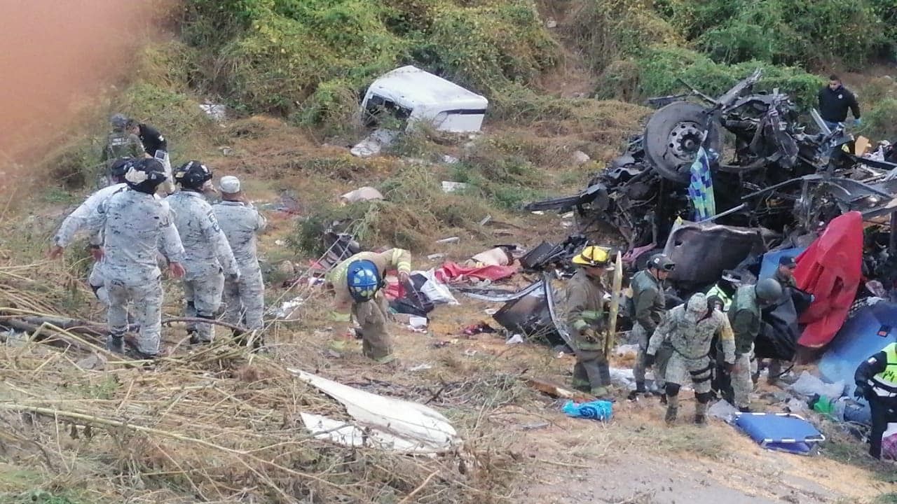 Accidente mortal en la autopista Zacatecas-Aguascalientes deja 19 muertos