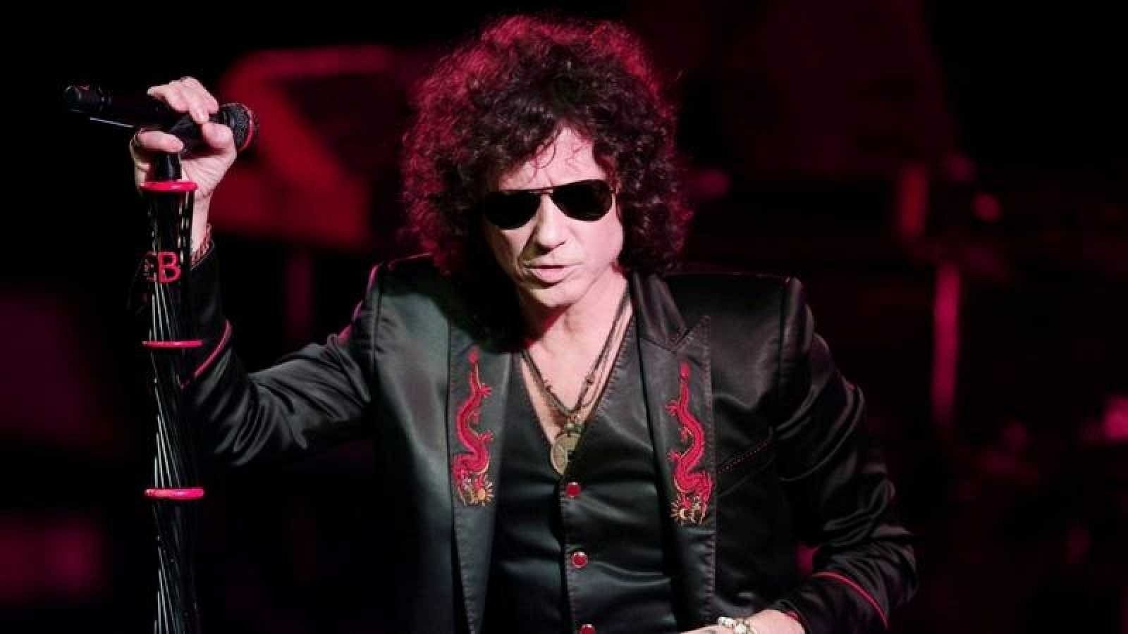 Enrique Bunbury anuncia su Huracán Ambulante Tour 2025 en México