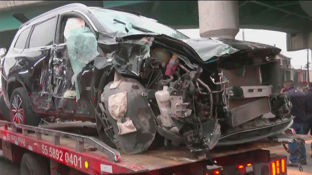 Puente Peligroso en Cuautitlán: Camioneta Familiar Cae y Provoca Lesiones