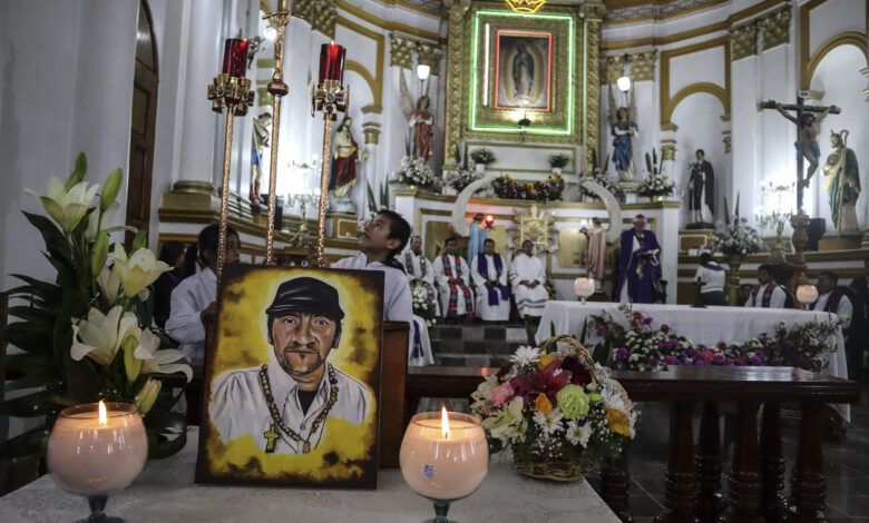 Comisión Europea condena el asesinato del sacerdote Marcelo Pérez en Chiapas y alerta sobre la impunidad en México