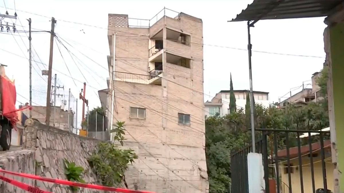 Naucalpan en Crisis: Familias Desalojadas por Riesgo de Colapso de Edificio