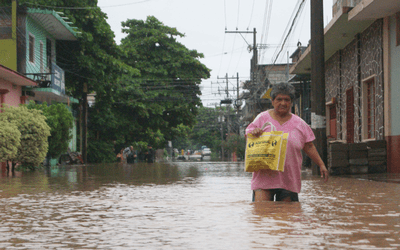 Lluvias en Oaxaca incomunican más de 10 comunidades por deslaves