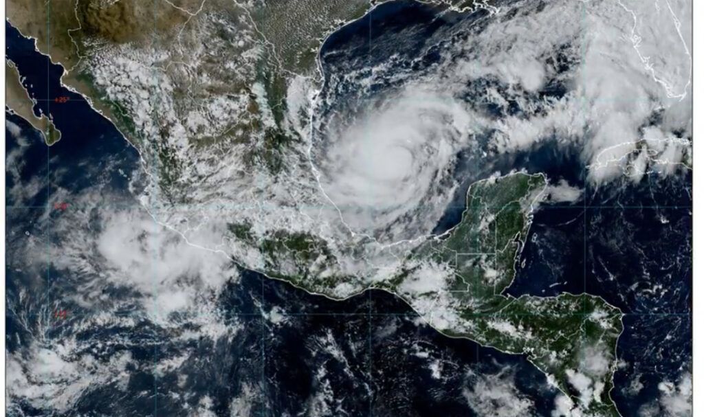 Huracán Milton traerá lluvias torrenciales y oleaje elevado a Campeche, Yucatán y Quintana Roo