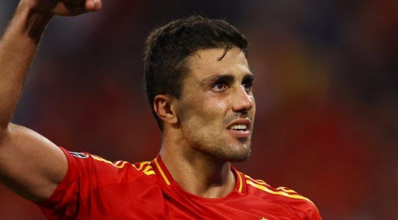 Rodri ha ganado el Balón de Oro, sellando un año inolvidable para el fútbol español.