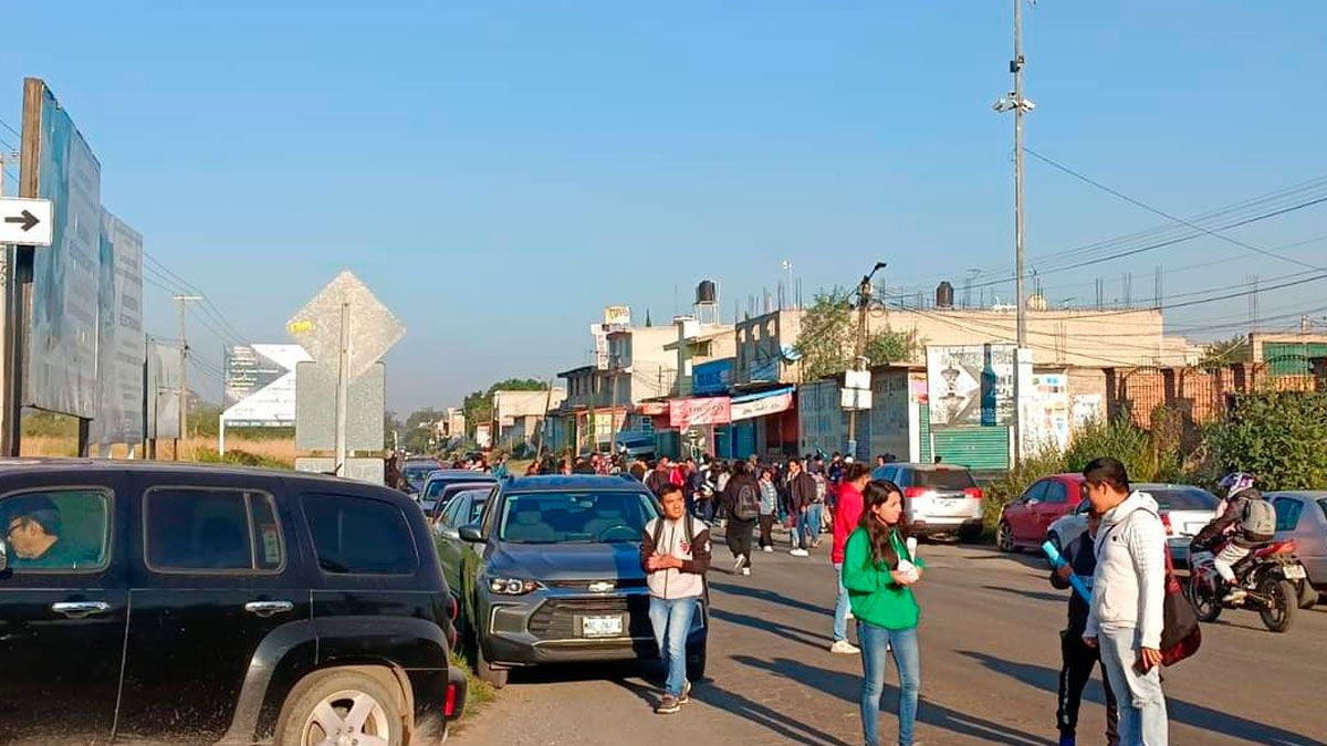 Protesta Estudiantil en Chalco: Alumnos del TESCH Exigen Soluciones a la Violencia y Asaltos