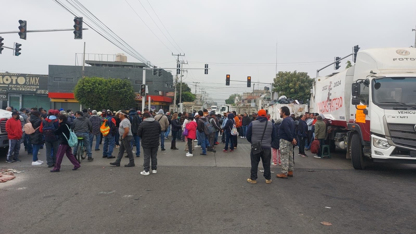 Levantan bloqueos trabajadores sindicalizados de Ecatepec, luego de 40 horas