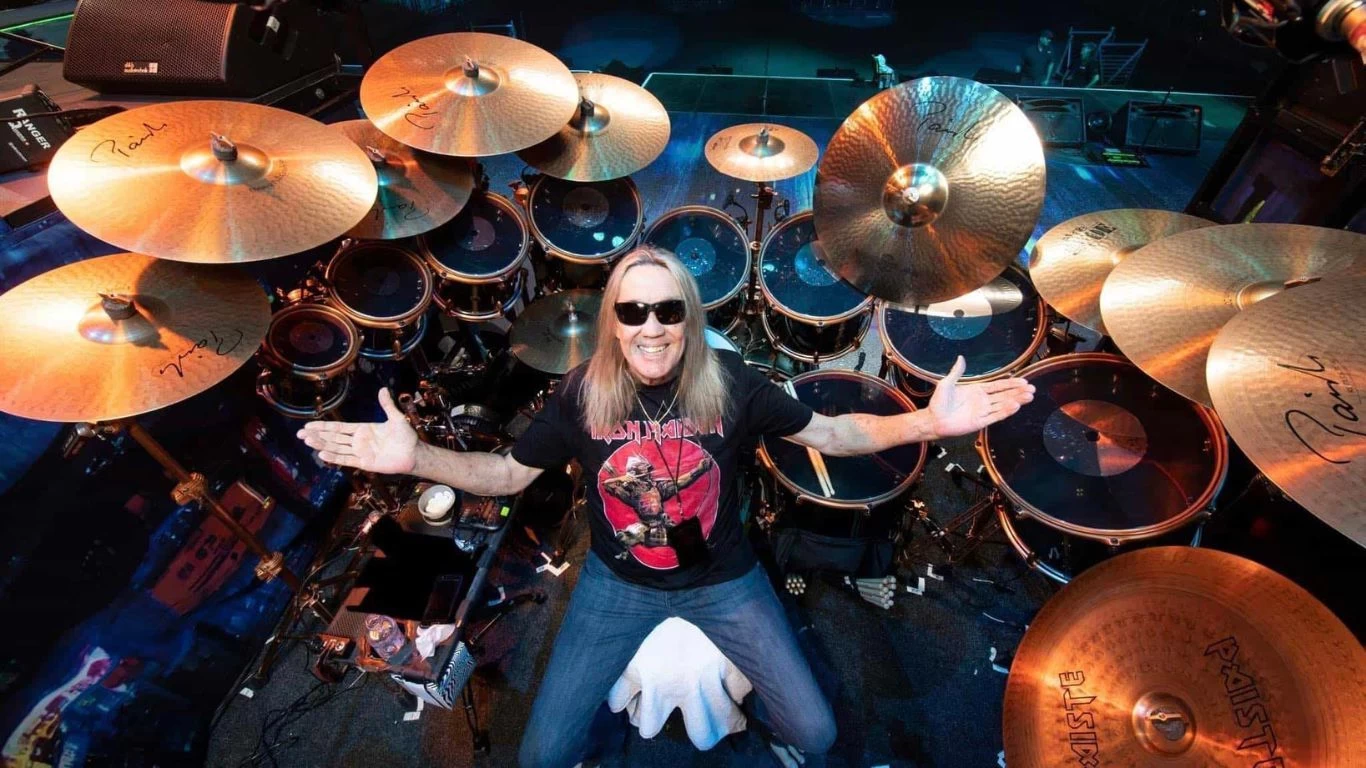 IRON MAIDEN Publica Video de Despedida a Nicko McBrain en su Última Actuación en Vivo