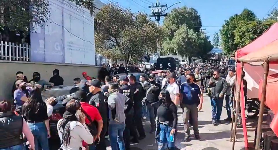 Enfrentamiento entre policías de Ecatepec: Confusión y acciones legales en el Centro de Justicia de San Cristóbal