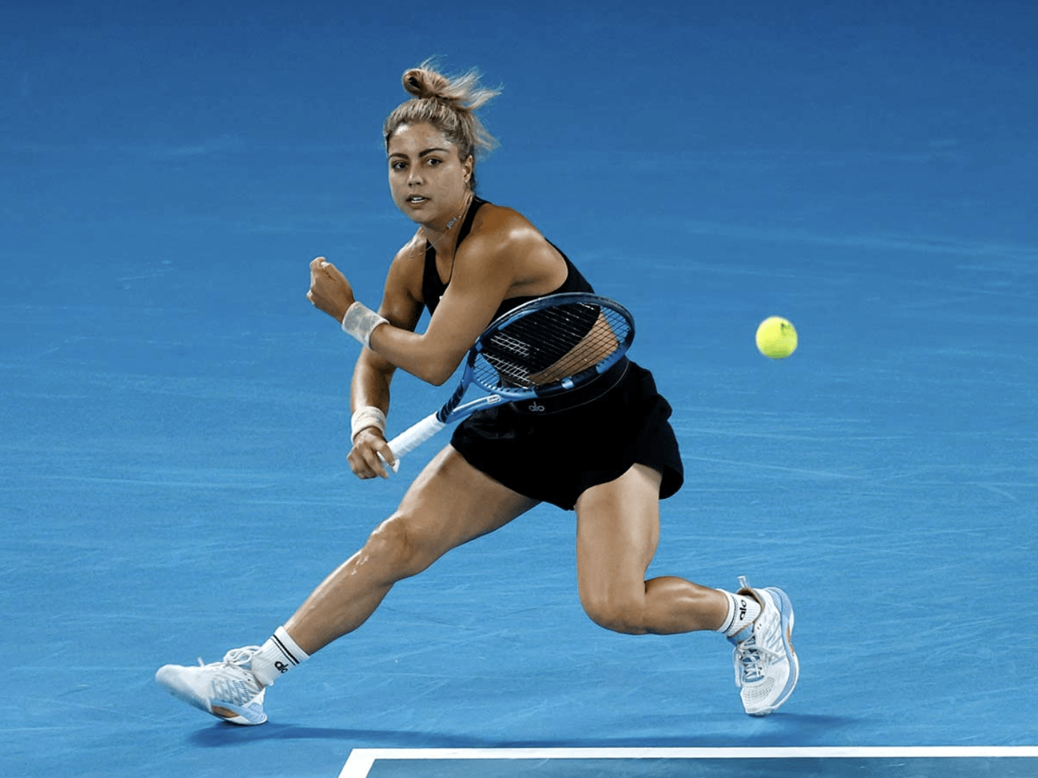 “Renata Zarazua y Miyu Kato Dan el Primer Golpe en el Abierto de Australia 2025”