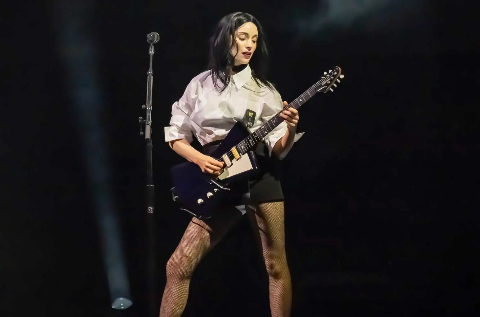 St. Vincent arrasa en los Grammy 2025