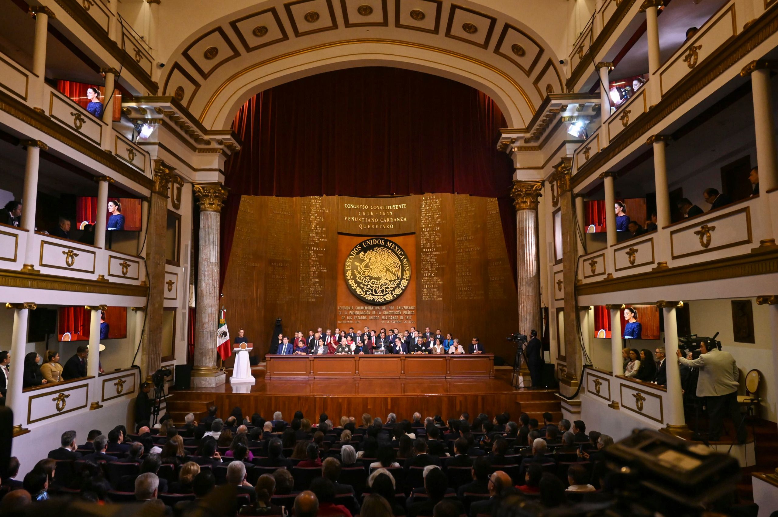 Sheinbaum propone reformas para eliminar la reelección y el nepotismo en la política